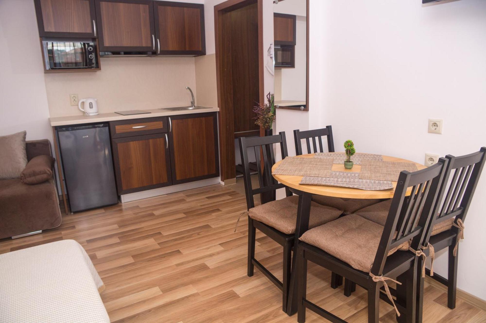 Chrystal Guest House Obzor Habitación foto