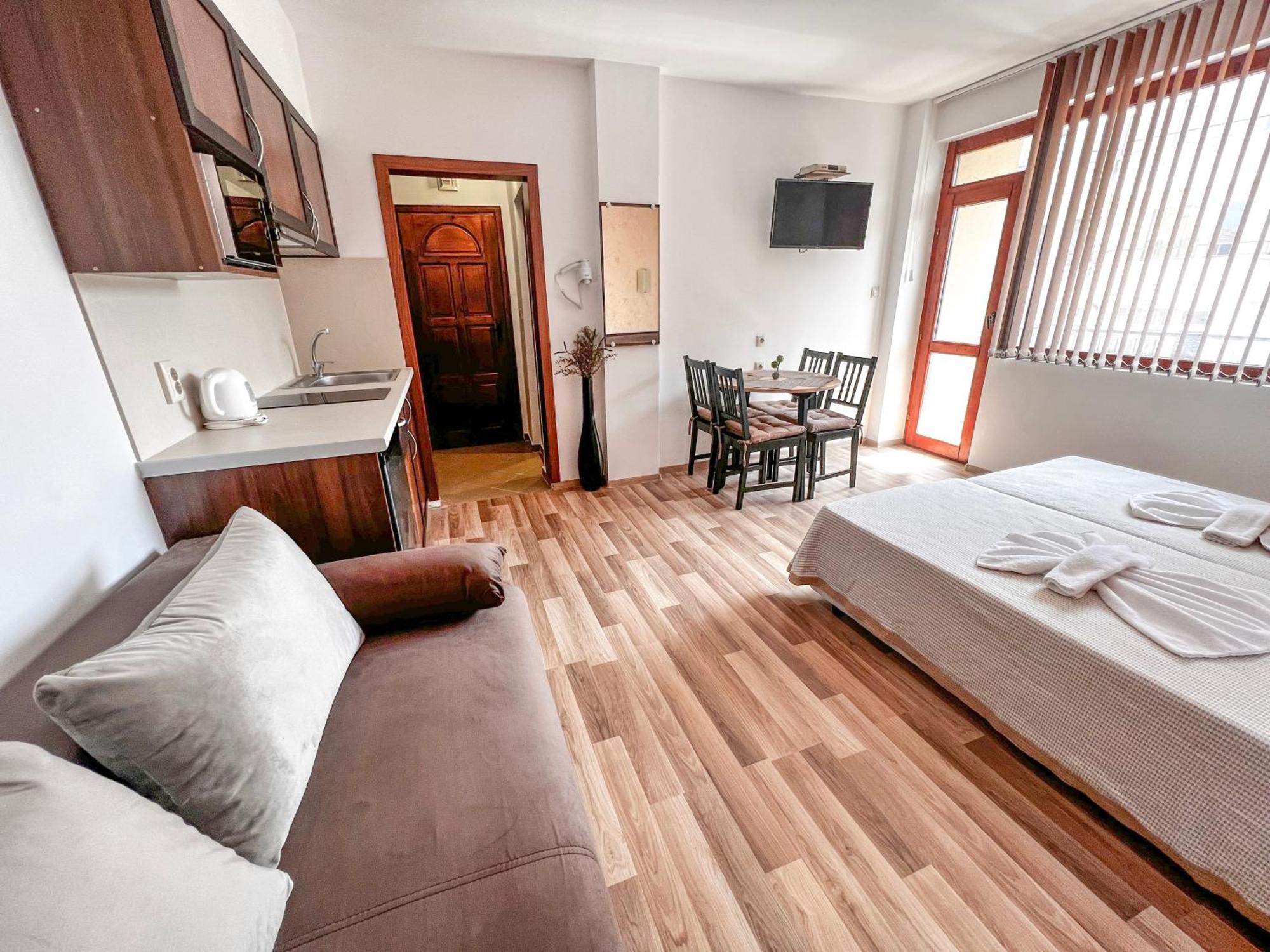 Chrystal Guest House Obzor Habitación foto