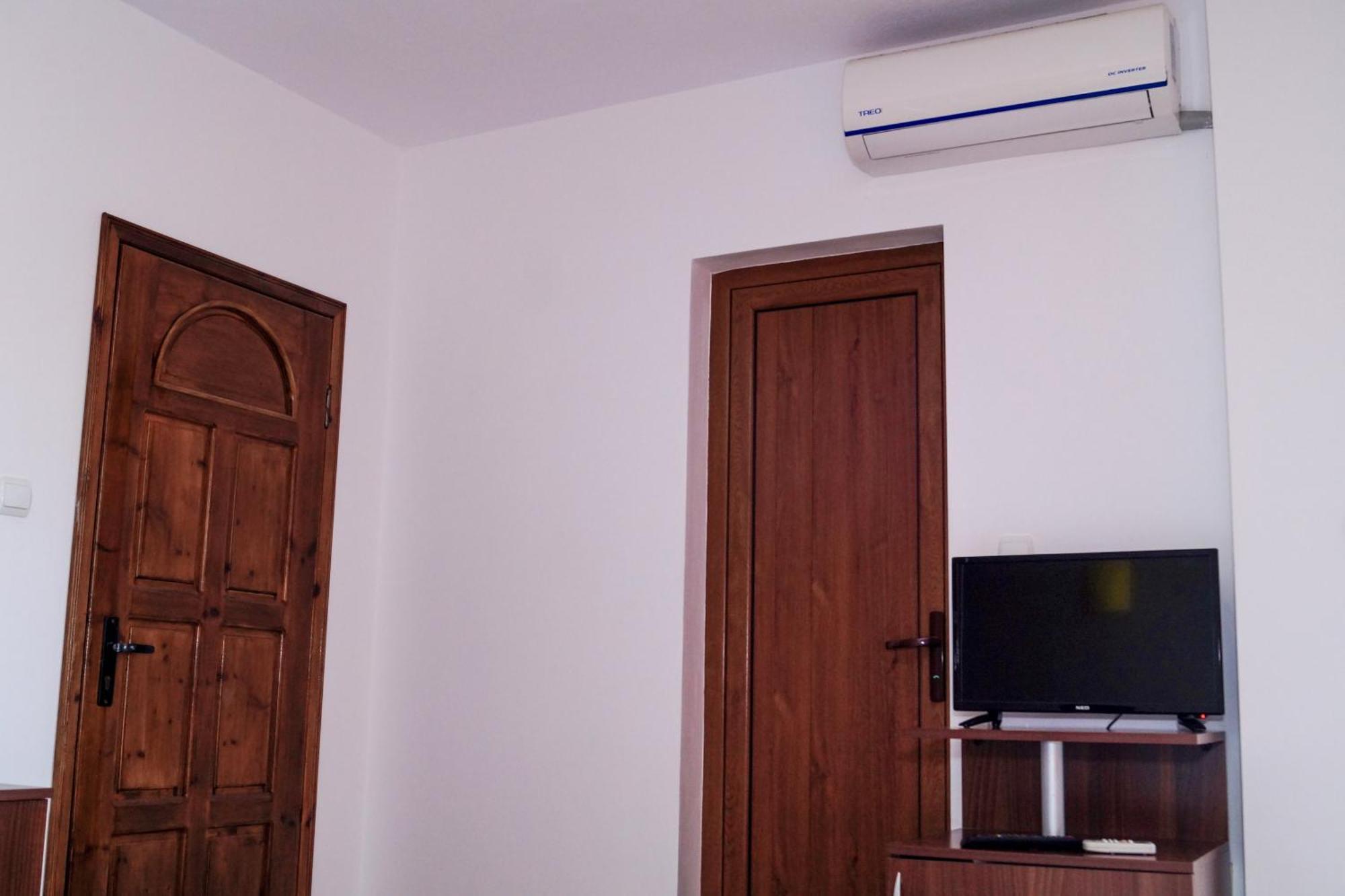 Chrystal Guest House Obzor Habitación foto