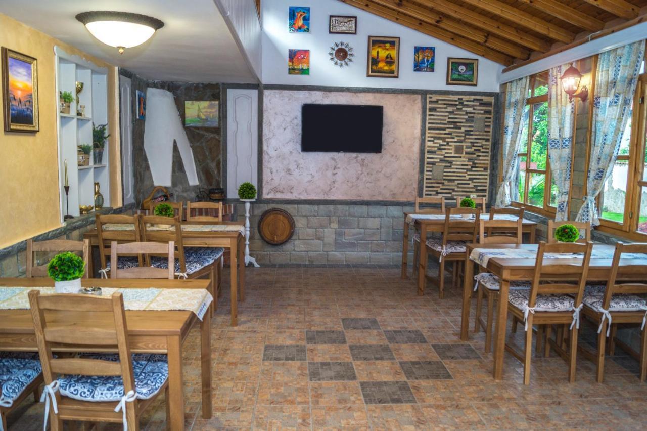 Chrystal Guest House Obzor Exterior foto